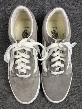 Vans Grey Suede Low-Top Sneakers with White Stripe Men’s 6 Women’s 7.5 NWOT